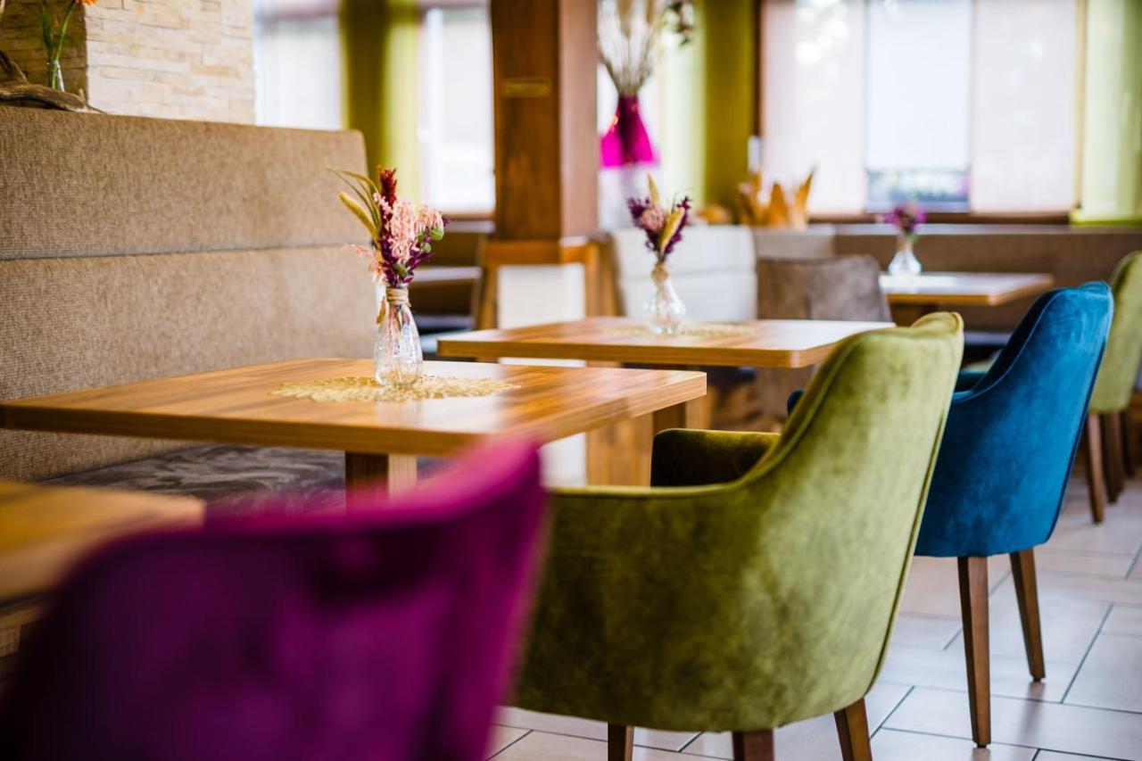 Landhotel Kueffner Pfedelbach Bagian luar foto