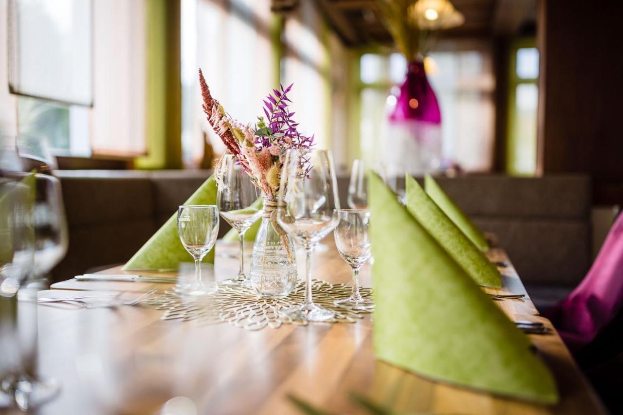 Landhotel Kueffner Pfedelbach Bagian luar foto