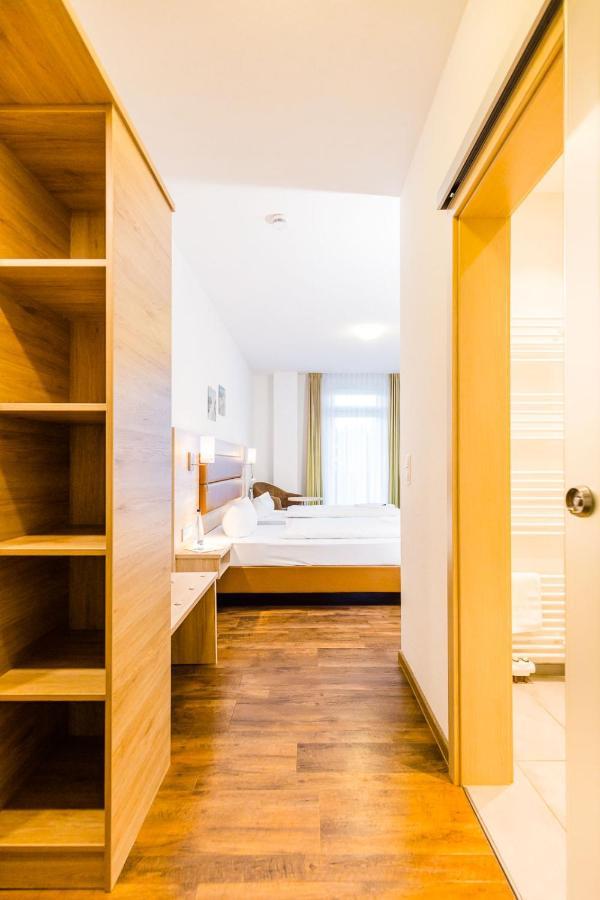 Landhotel Kueffner Pfedelbach Bagian luar foto