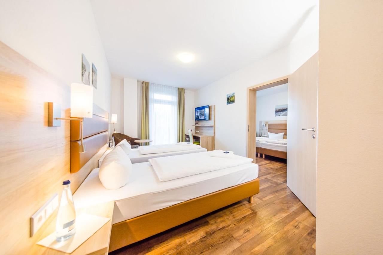 Landhotel Kueffner Pfedelbach Bagian luar foto